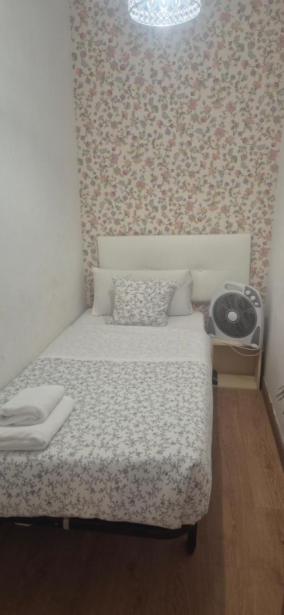 Hostal New Life Madrid — Photos 3